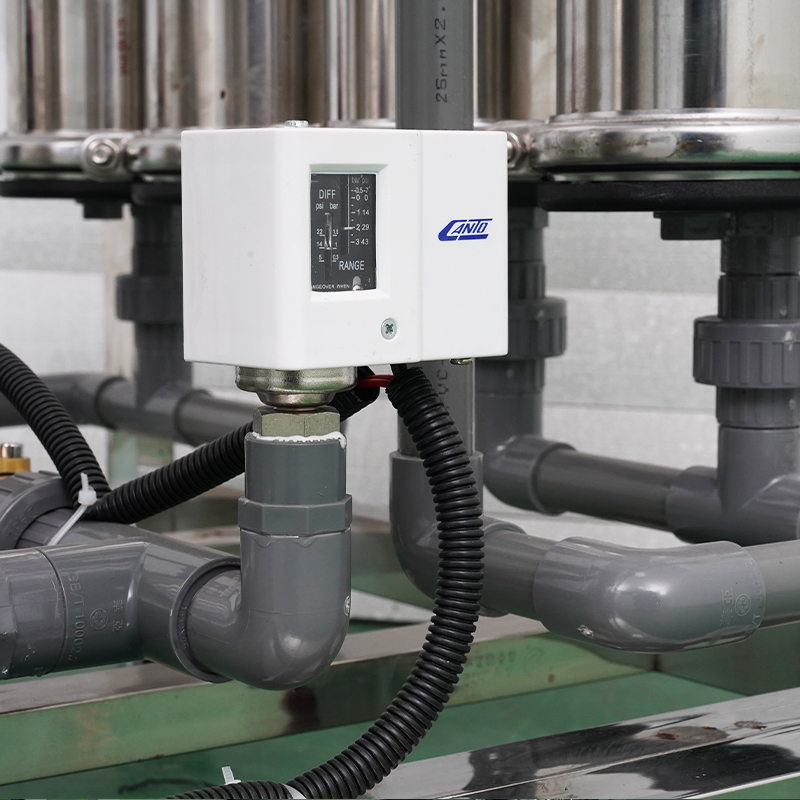0.5 ton simple square rack reverse osmosis water treatment equipment